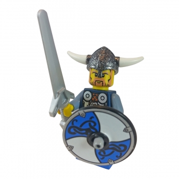 vik013 Lego Viking Warrior 2f